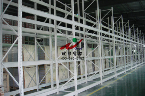 XX建材（上海）有限公司 重型横梁式货架