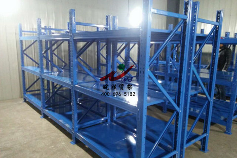 中型货架在人工取货货架类型中的使用特点